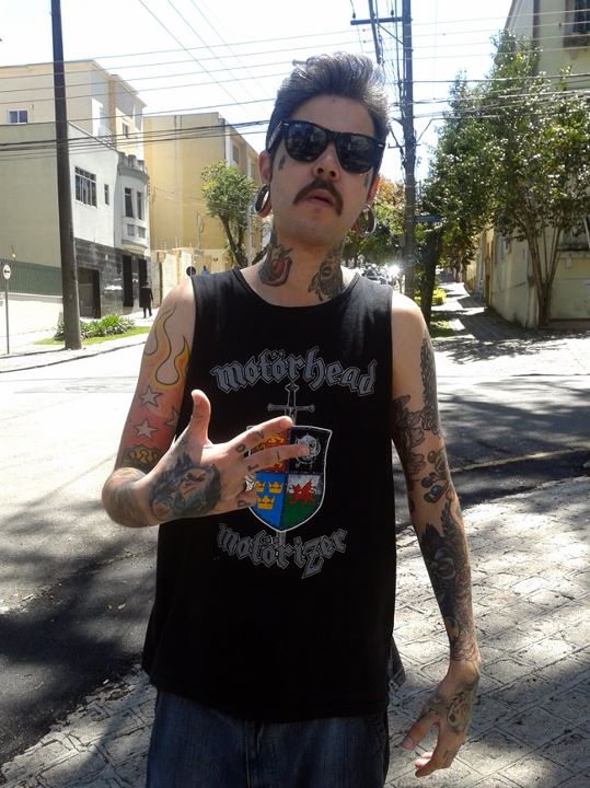 Fotos do dono do Curitiba Tatuagem (13)