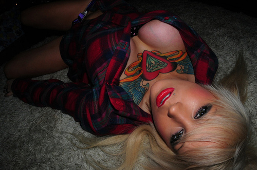 30 Lindas mulheres tatuadas (27)