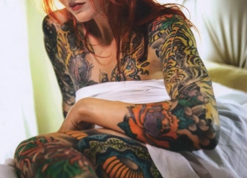 30 Lindas mulheres tatuadas (25)