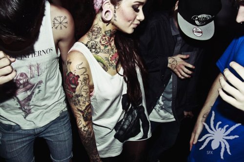 30 Lindas mulheres tatuadas (19)