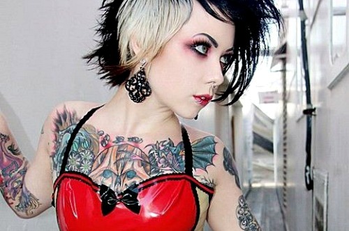 30 Lindas mulheres tatuadas (11)