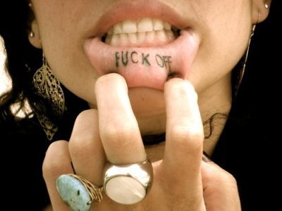 Tatuagens nos lábios (36)