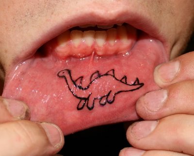 Tatuagens nos lábios (10)