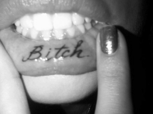 Tatuagens nos lábios (35)