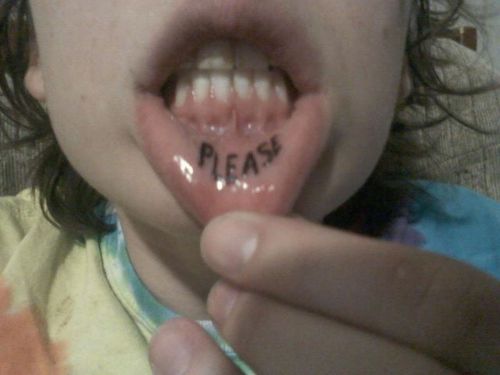 Tatuagens nos lábios (24)
