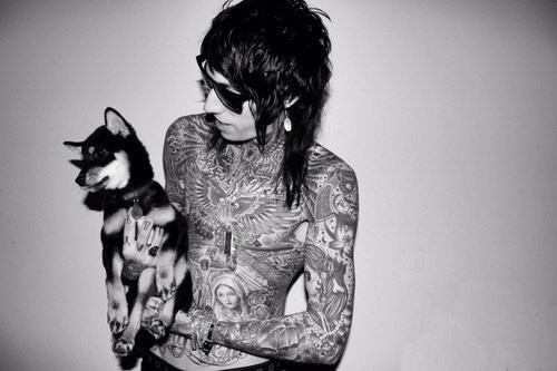 Pessoas Tatuadas com Cães de estimação (42)