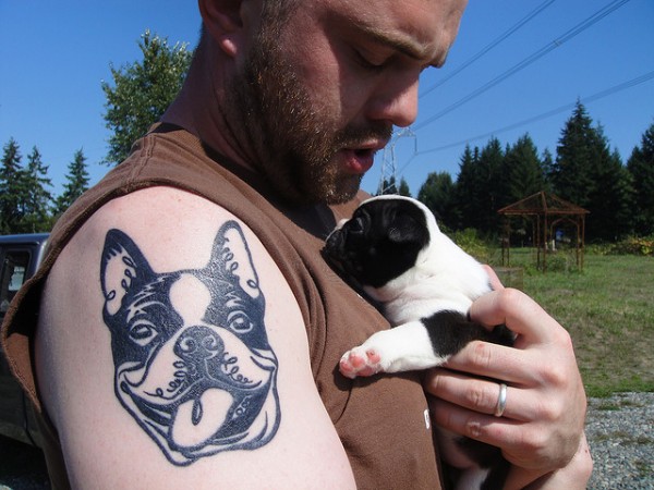 Pessoas Tatuadas com Cães de estimação (21)