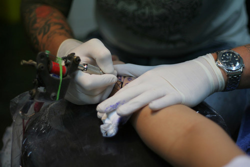 Como é o trabalho de um tatuador (34)