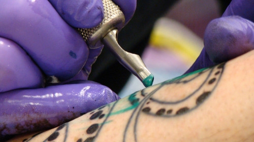 Como é o trabalho de um tatuador (23)