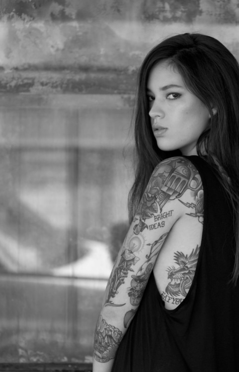 Fotos de mulheres tatuadas (22)