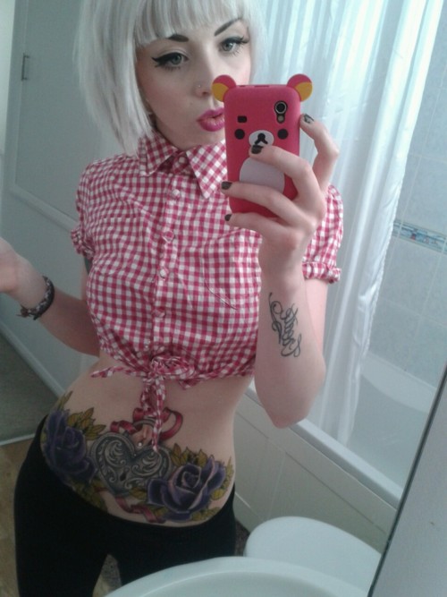 Fotos de mulheres tatuadas (21)