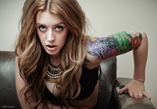 Fotos de mulheres tatuadas (7)