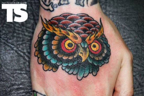 Tatuagens criativas de corujas (132)