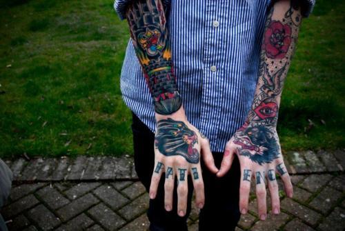 Imagens de tatuagens nas mãos (29)