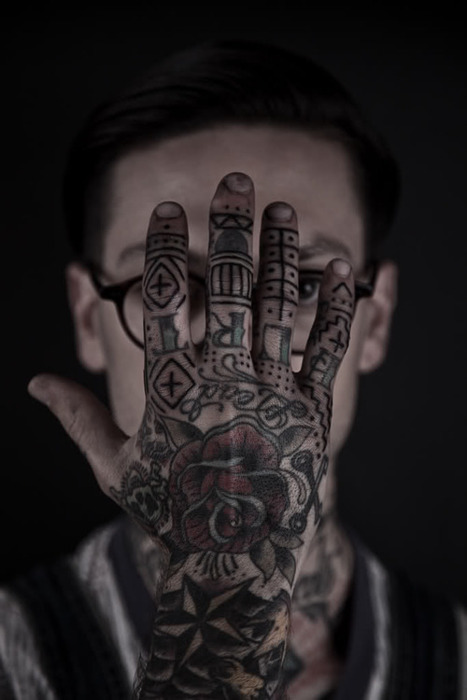 Imagens de tatuagens nas mãos (24)
