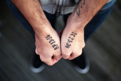Imagens de tatuagens nas mãos (21)