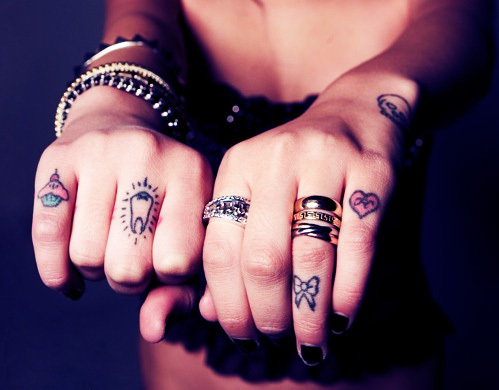 Imagens de tatuagens nas mãos (20)