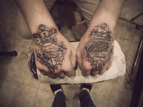 Imagens de tatuagens nas mãos (10)