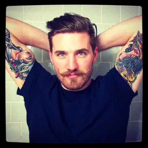 Barbudos tatuados (5)