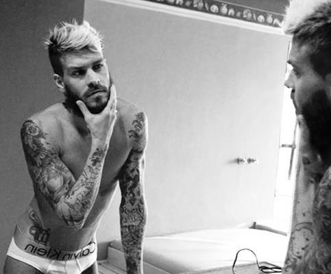 Barbudos tatuados (2)