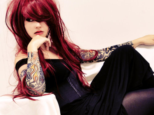 Mais 50 ruivas tatuadas (43)