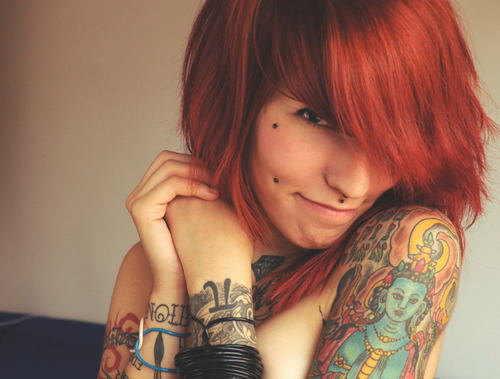 Mais 50 ruivas tatuadas (40)