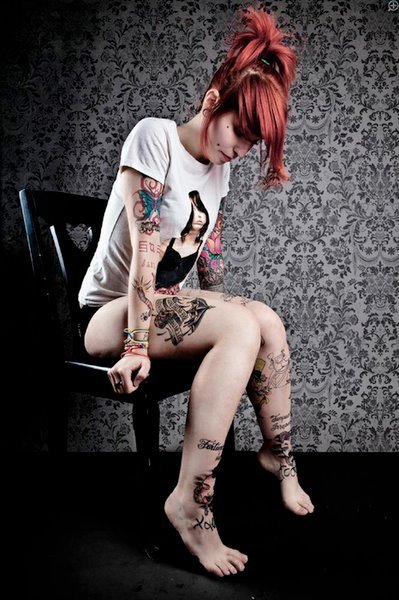 Mais 50 ruivas tatuadas (15)