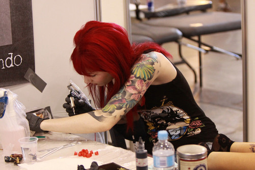 Mais 50 ruivas tatuadas (11)