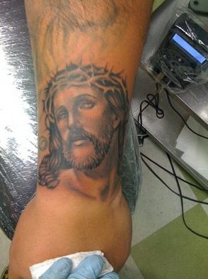 Tatuagens de Jesus Cristo (15)