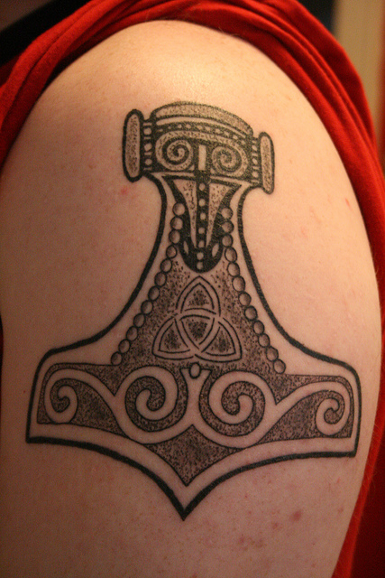 Tatuagens do martelo do Thor (3)