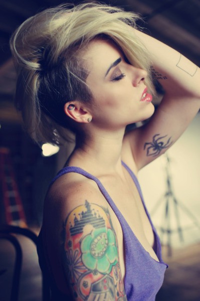 Loiras tatuadas (48)