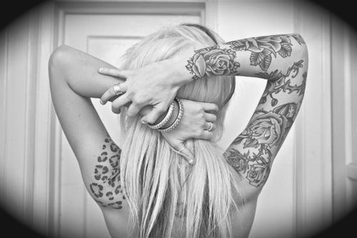 Loiras tatuadas (4)