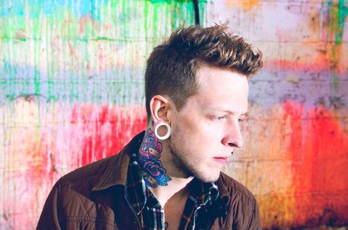 Homens tatuados e modificados (19)