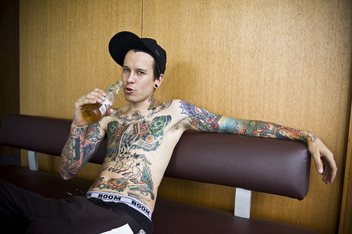 Homens tatuados e modificados (3)