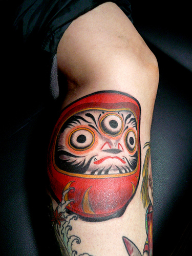 Tatuagens de bonecos de Daruma (51)