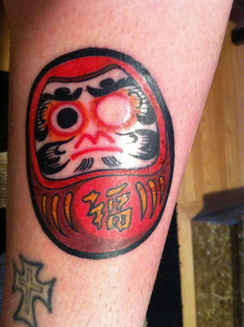Tatuagens de bonecos de Daruma (47)