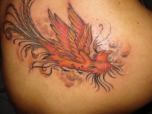 Tatuagens de Fenix tinta na pele 47