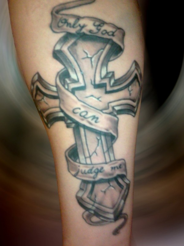 Tatuagens de cruzes e símbolos cristãos (58)