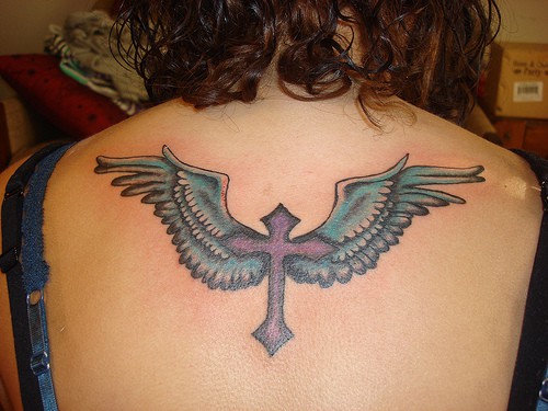 Tatuagens de cruzes e símbolos cristãos (57)