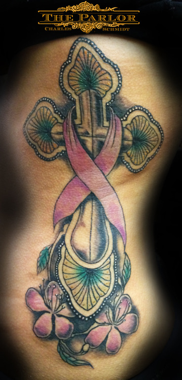 Tatuagens de cruzes e símbolos cristãos (26)