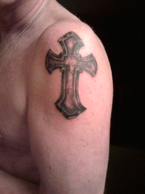 Tatuagens de cruzes e símbolos cristãos (21)