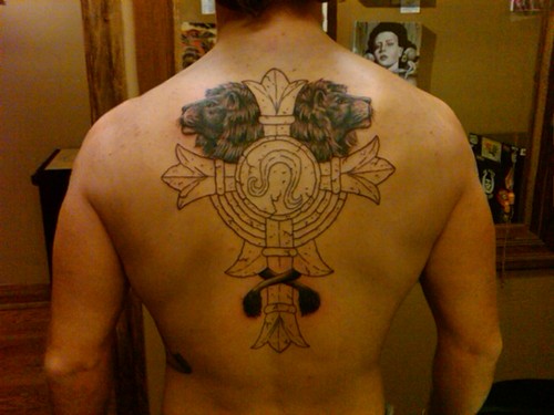 Tatuagens de cruzes e símbolos cristãos (7)
