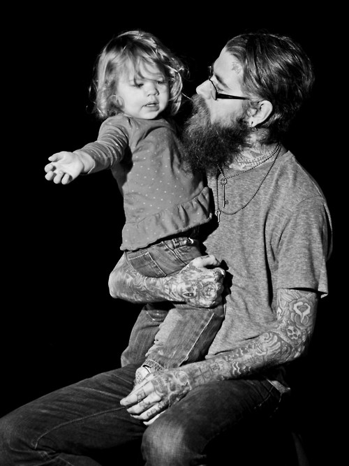 Papais e Mamães Tatuados com seus filhos (65)