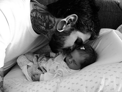 Papais e Mamães Tatuados com seus filhos (42)