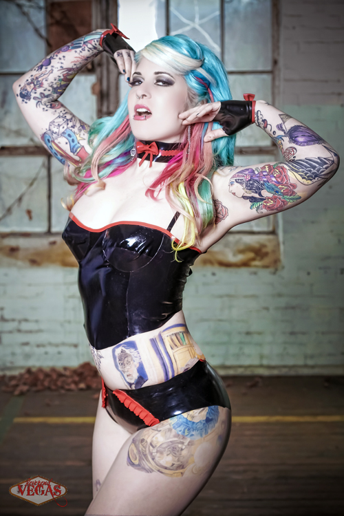 Tattooed Girls (20)