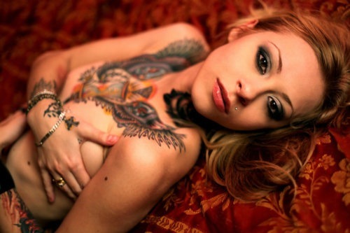 Tattooed Girls (2)