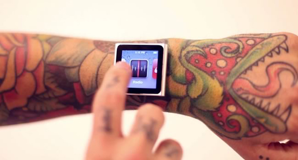 Tatuador implanta iPod no pulso (1)