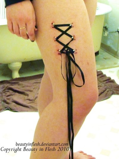 Corset Piercing (37)