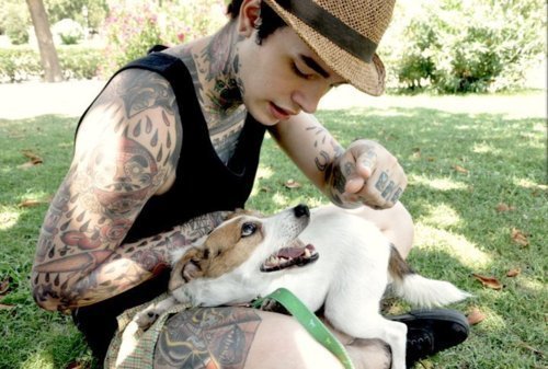 Tattooed People with Puppies (101)