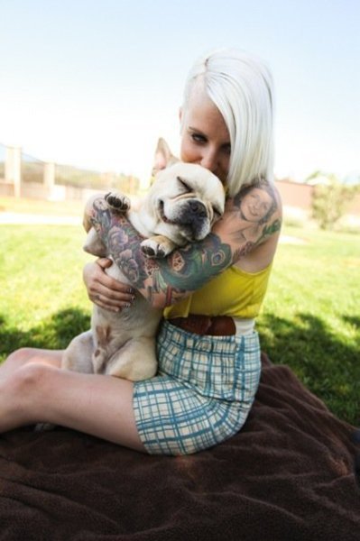 Tattooed People with Puppies (84)